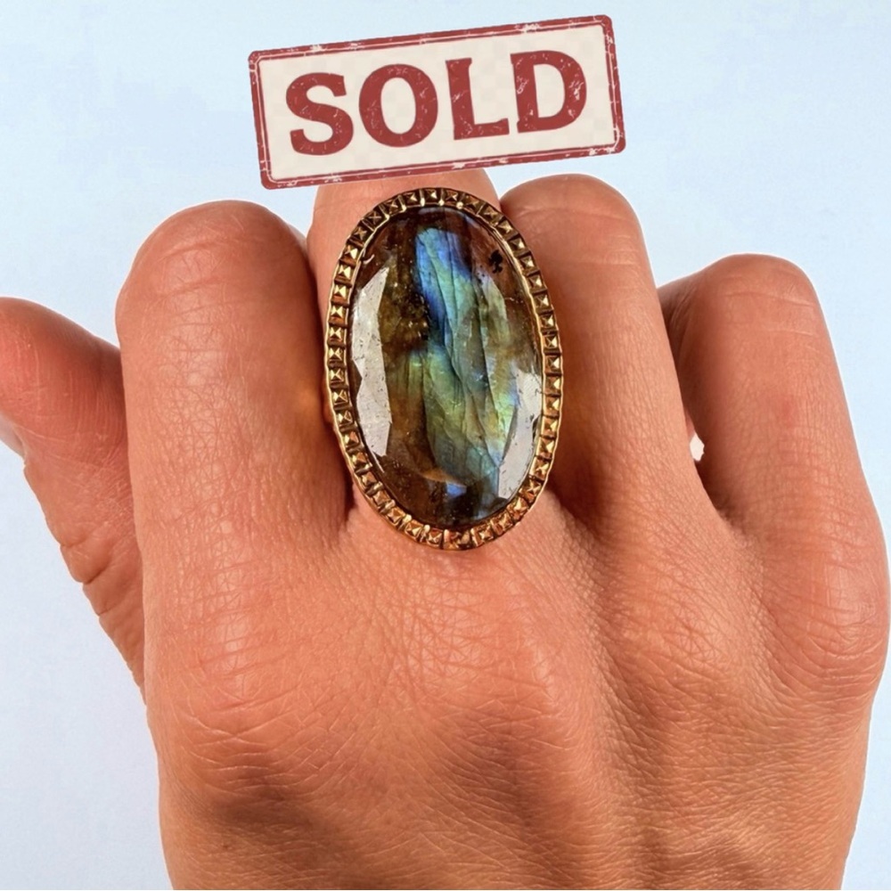 🎉Sold🎉 14K Solid Yellow Gold 15.5 CT Madagascar Labradorite BIG Milor Italy Ring